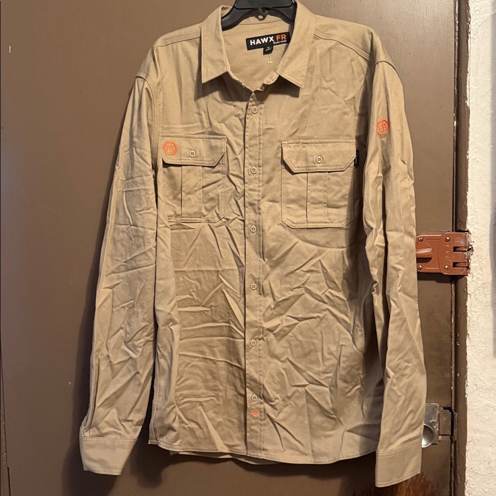HAWX MEN'S FR SOLID LONG SLEEVE BUTTON-DOWN WOVEN WORK SHIRT Size L